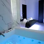 Heysuite -luxury Vatican House- Centro Storico Konukevi