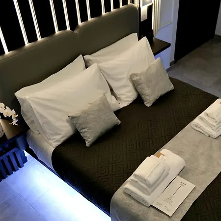 Heysuite -luxury Vatican House- Centro Storico Gasthof 4*